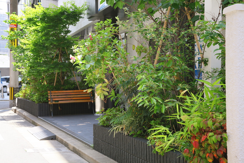 商業施設 集合住宅の緑化事業 株式会社 小山千緑園